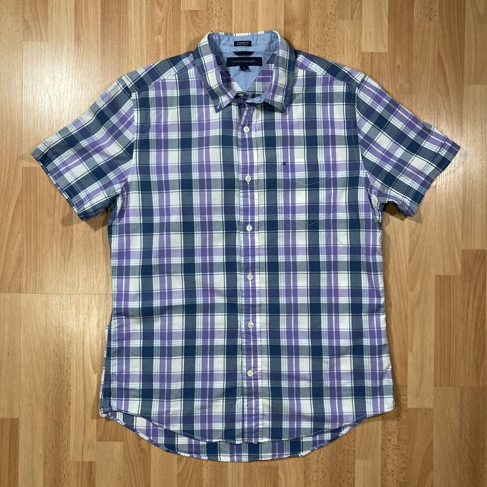 Tommy Hilfiger Button Down Shirt (Men’s Size M) • Short Sleeve • Plaid • EUC